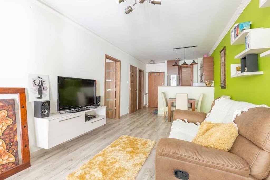 Charming With Quiet Garden In Downtown Budapeszt